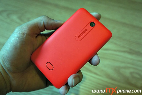 Nokia Asha 501, Samsung Galaxy Pocket Neo