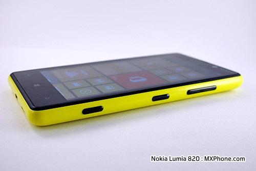 Nokia Lumia 820