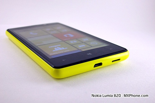 Nokia Lumia 820