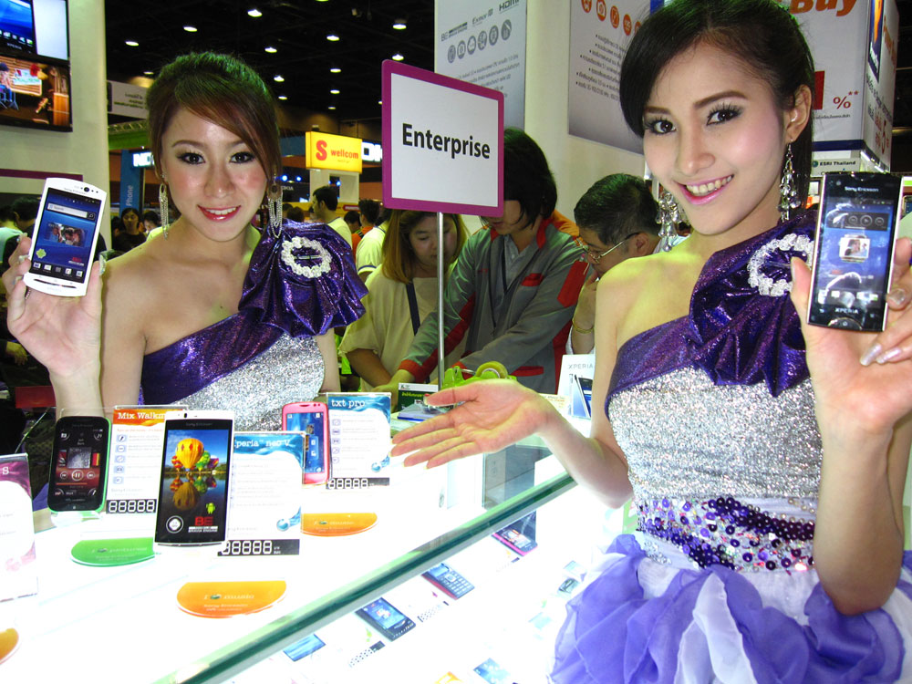 โซนี่ อีริคสัน โชว์เหนือยกทัพสุดยอดสมาร์ทโฟนตระกูล Xperia กว่า 10 รุ่น ร่วมงาน Thailand Mobile Expo 2012