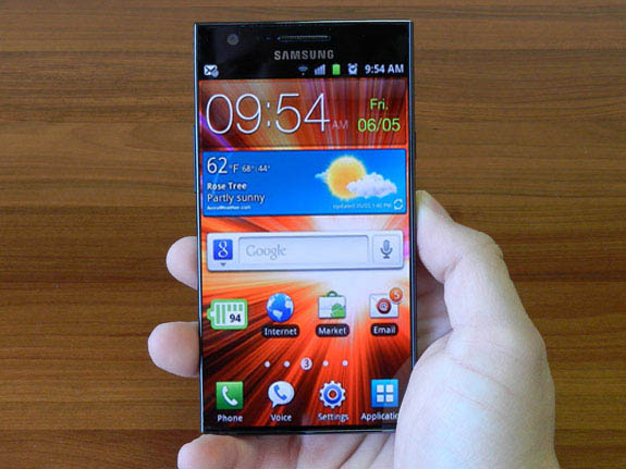 ลือ Samsung ซุ่มทำ Smartphone ไร้ขอบ ในชื่อว่า “Galaxy B”