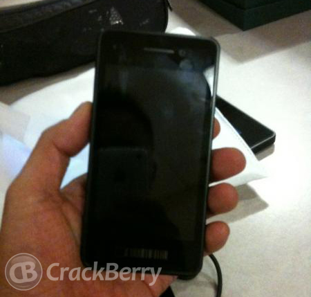 นี่หรือคือโฉมหน้าของ Developer Device สำหรับ BlackBerry 10?