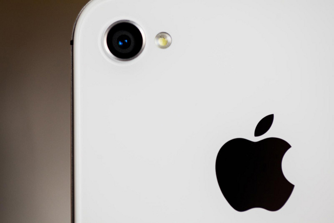 มีนาคมเดือด! ส่วนแบ่ง iOS และ Android ตกลงเล็กน้อยแต่ BlackBerry ขึ้น (นิดนึง)