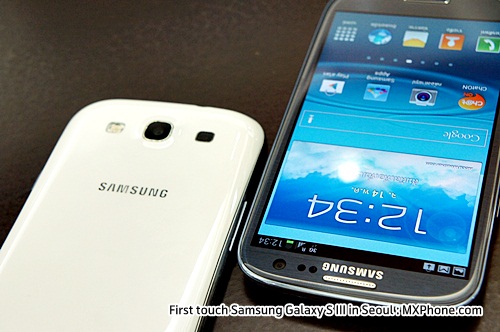 First touch Samsung Galaxy S III ของจริงมันต้องแบบนี้
