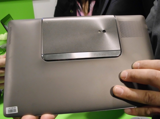 ASUS Padfone อาจจะดีเลย์อีกเพราะ Snapdragon S4….ไม่ต้องขายแล้วมั้ง?