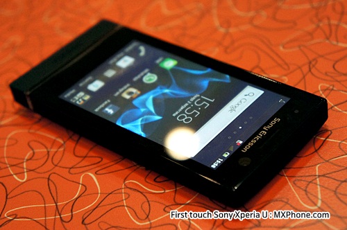 First touch Sony Xperia U น้องเล็กสุด ราคาเบาๆ