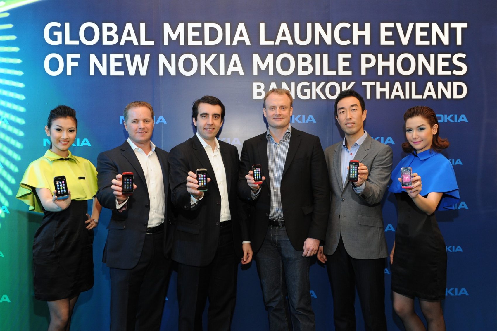 Nokia เผยโฉม Asha Touch ฟีเจอร์โฟนสุดฉลาด เร่งเครื่องสู่โมบายอินเตอร์เน็ต