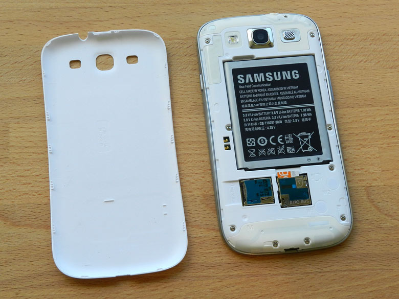 น่าเสียดาย! Samsung Galaxy S III เครื่องจาก AT&T และ Verizon ไร้ Dropbox ฟรี 50GB