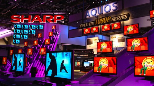 Sharp เผยเทคโนโลยีหน้าจอสำหรับอุปกรณ์พกพา แบบบางๆ คมๆ ที่เป็นจริง