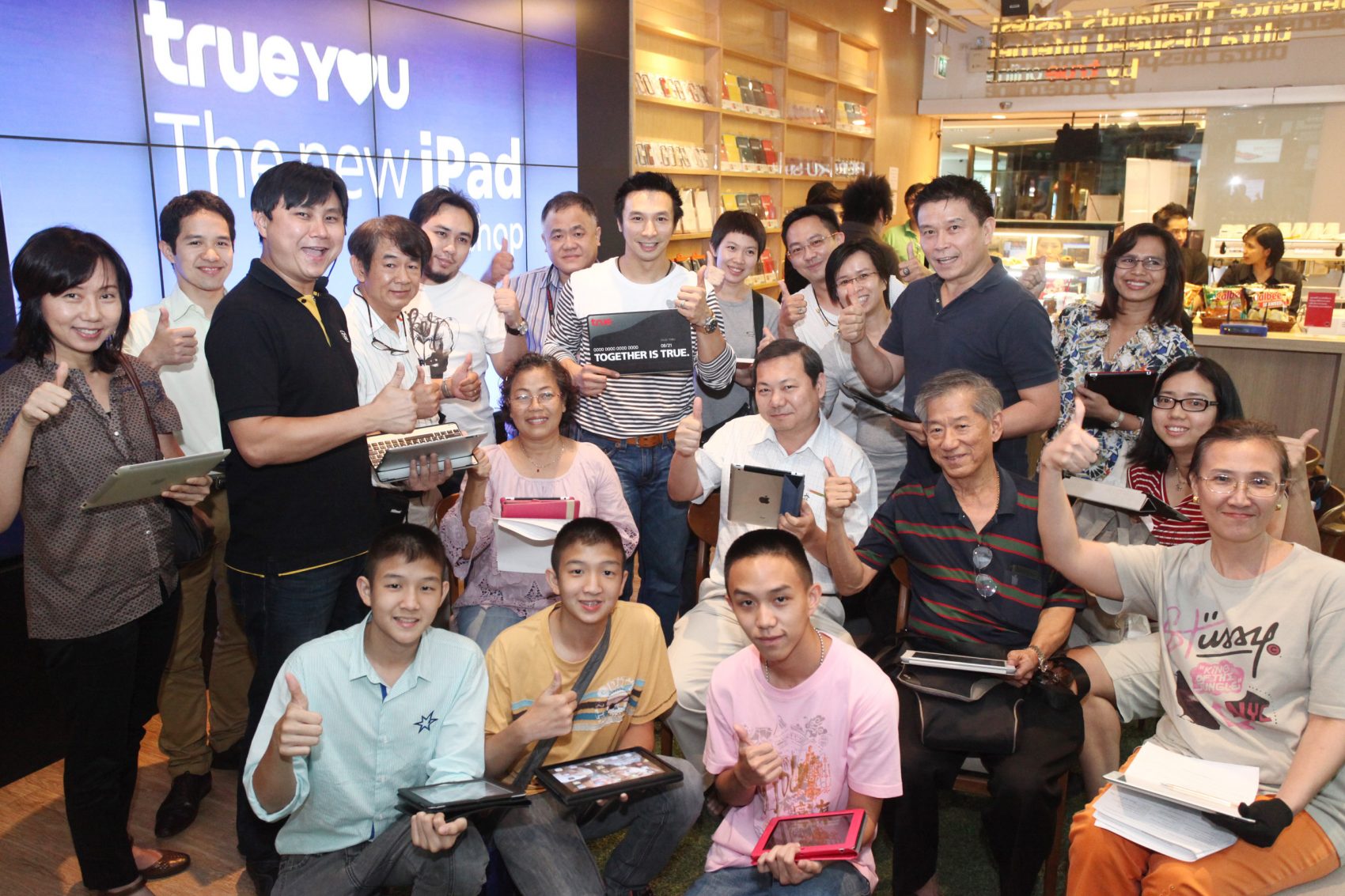 TrueYou จัด The new iPad Workshop อบรมวิธีใช้ The new iPad สิทธิพิเศษสำหรับลูกค้าทรู แบล็คการ์ด