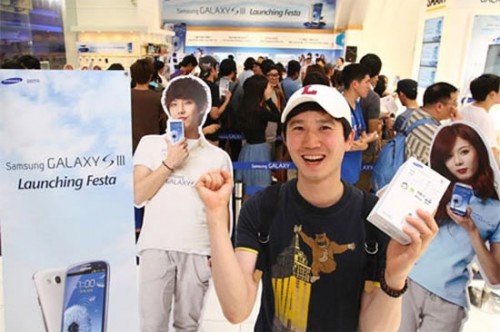 Samsung Galaxy S III กวาดยอดผ่านหลัก 10 ล้าน