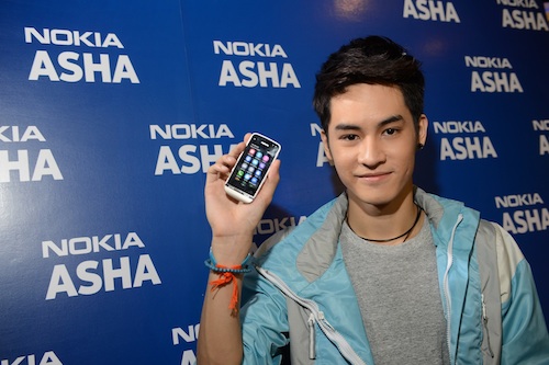Nokia เปิดตัว Asha Touch ทั้งตระกูล และเจอกันกับ Windows Phone 8 ปลายปีนี้