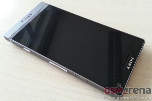 หลุดแบบเต็มๆ Xperia SL โดย GSMArena