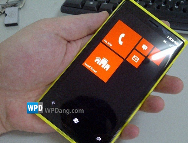 โผล่ภาพใหม่ Windows Phone 8 ของ Nokia ใช่หรือไม่ ???