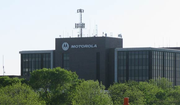 Motorola เตรียมปลดคนงานอีก 20% และเน้นผลิตเครื่องน้อยรุ่นหนักคุณภาพ