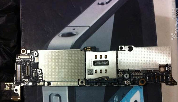 หลุดรายวัน…. ล่าสุด ชิ้นส่วนเมนบอร์ด iPhone 5