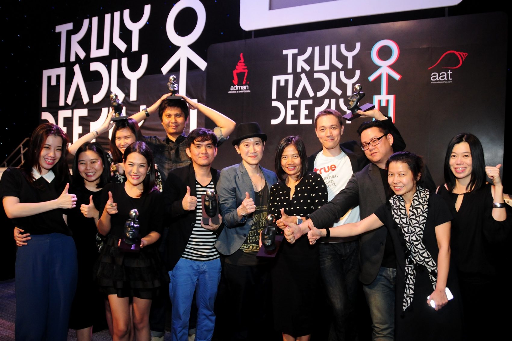 ทรูคว้า 2 รางวัลใหญ่จากโครงการ Let Them See Love 2012 บนเวที Adman Awards & Symposium 2012