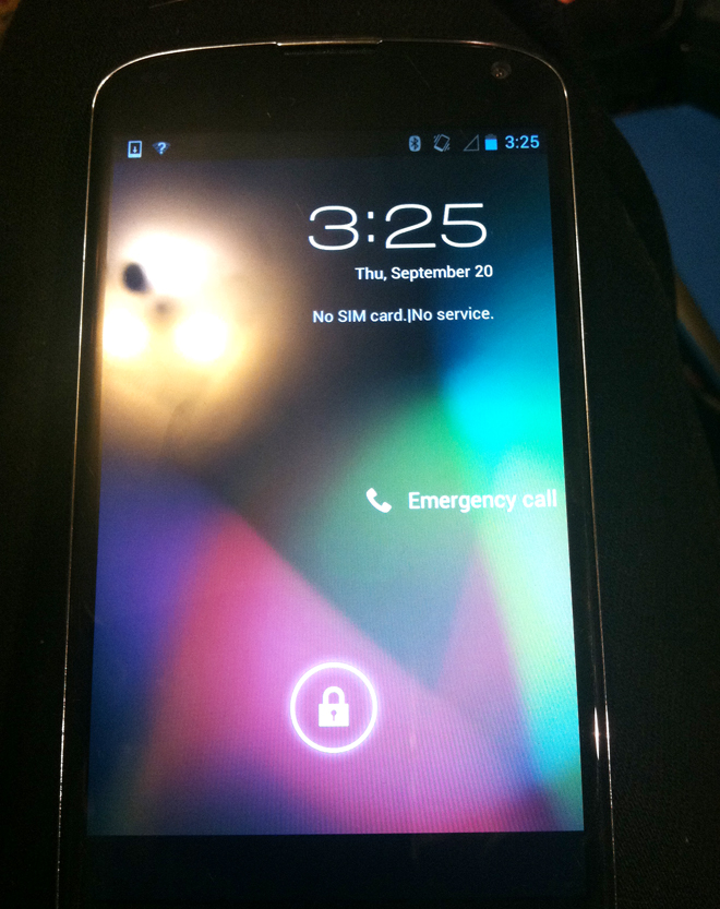 เครื่อง Nexus 4 อินเทรนด์หายในบาร์เหมือนกัน