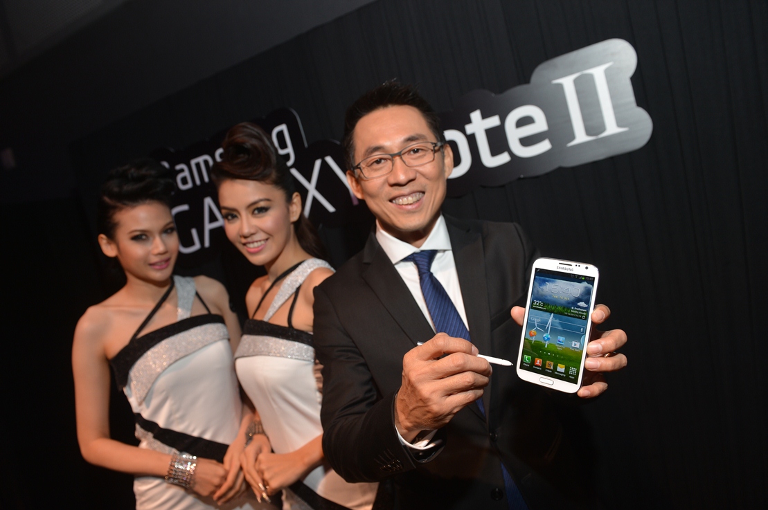 ซัมซุงจรดปากกาจำรึกความสำเร็จเซ็กเมนท์โน้ต สร้างปรากฏการณ์คนใช้ S Pen ทั่วโลก เปิดตัว “Samsung Galaxy Note 2”