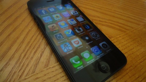 Apple สั่งลดการผลิตชิ้นส่วน iPhone