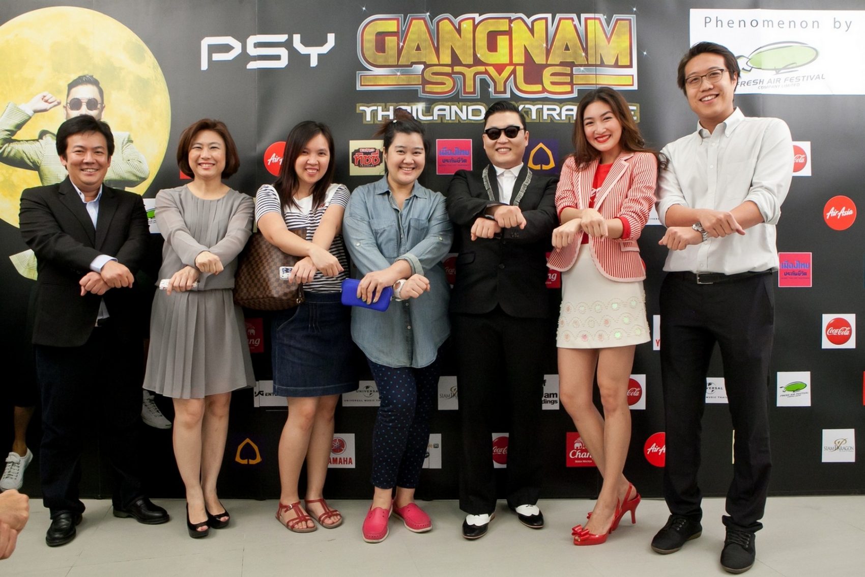ลูกค้าทรูยูร่วม Meet&Greet แบบเอ็กซ์คลูซีฟกับ PSY เจ้าของท่าเต้นสุดฮิตระดับโลก