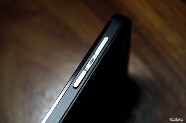Blackberry London หลุดชัดๆ ส่งตรงจากเวียตนาม