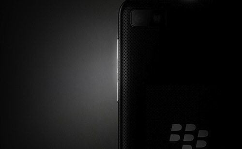 ภาพแรกของ BlackBerry 10 เครื่องจริงที่จะขาย