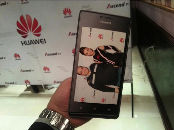 รูปหลุด… Huawei จัดให้ Phablet ขนาด 8.5 นิ้วใหญ่เต็มตา