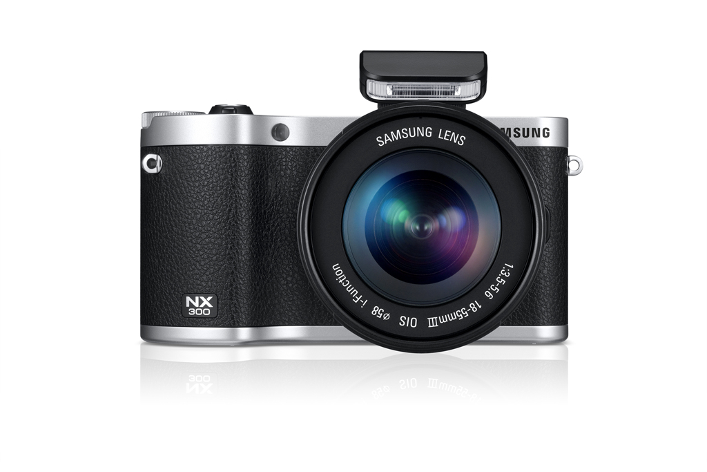 ซัมซุงเปิดตัวซัมซุง NX 300 แฟล็กชิพรุ่นใหม่จากตระกูล เอ็นเอ็กซ์ ซีรีส์ ในงาน CES2013