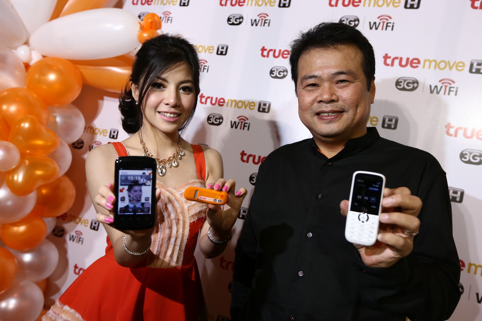 ทรูมูฟ เอช 3G+ ประเดิมศักราชใหม่ ผสานความโดดเด่น 6 ด้าน ทั้งเครือข่าย แพ็กเกจ ดีไวซ์ คอนเทนต์ สิทธิพิเศษ และบริการหลังการขาย