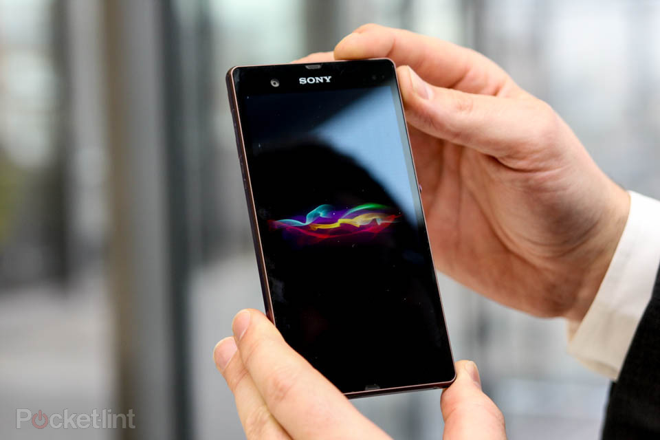 เจาะลึกทีเด็ด Sony Flagship 2013 : XPERIA Z (Yuga)
