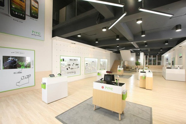 HTC รับกำไร 34 ล้านดอลล่าร์ไตรมาสที่แล้ว เป็นสถิติที่แย่ที่สุดตั้งแต่ปี 2004