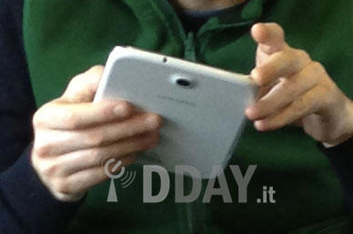 หลุดรูป Galaxy Note 8.0 เครื่องจริง