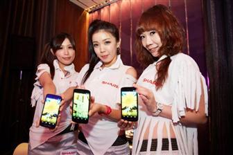งานเข้า… หน้าจอ 5 นิ้วของ Sharp ขายดีจนผลิตไม่ทัน