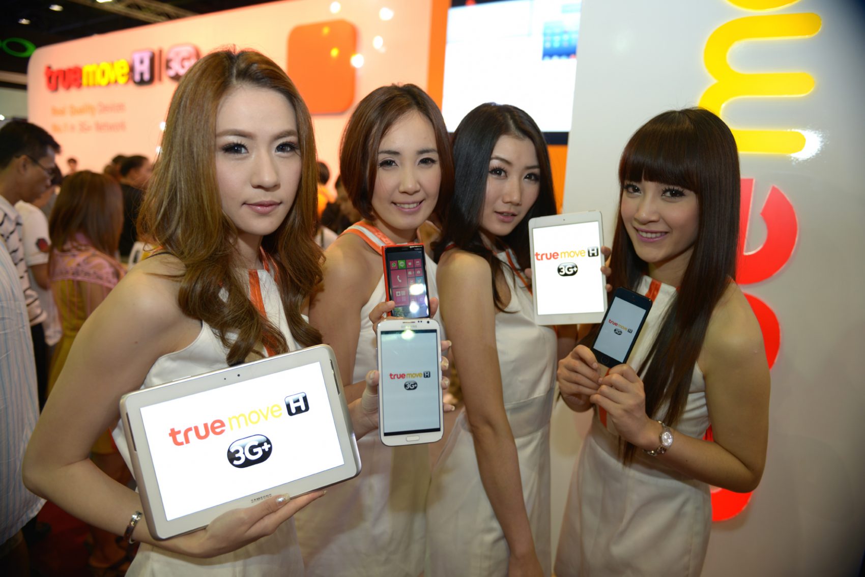 Thailand Mobile Expo 2013 Smart Phone ปรับฐานราคารับกระแส Social Network  กระตุ้นตลาดโตต้นปี