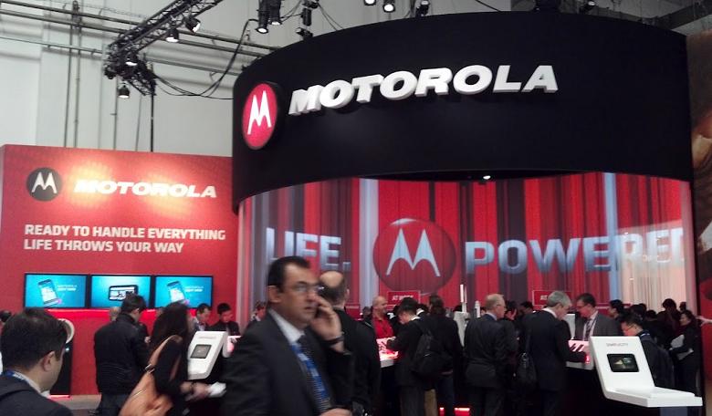 เพิ่มเติมข้อมูล Motorola X-Phone บอดี้ Kevlar แบตเตอรี่ใหญ่เหมือน RAZR Maxx