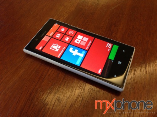 Preview : Nokia Lumia 720 “ย่อมกว่า Lumia 820 แต่เต็มอิ่มไม่แพ้กัน”