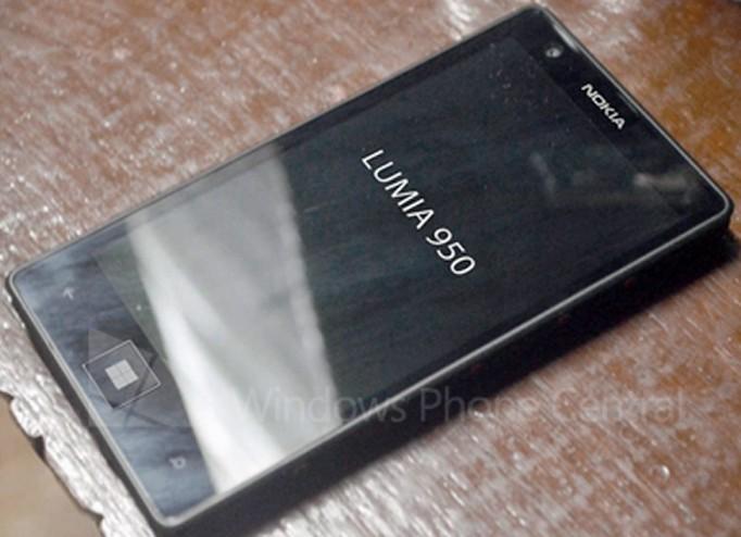 หลุดภาพ Windows Phone ใหม่จาก Nokia ที่สถาปนาชื่อว่า “Lumia 950”
