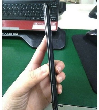 ลือ OPPO ซุ่มทำ R809T Android ที่บางที่สุดในโลกที่ 6.13 มม.