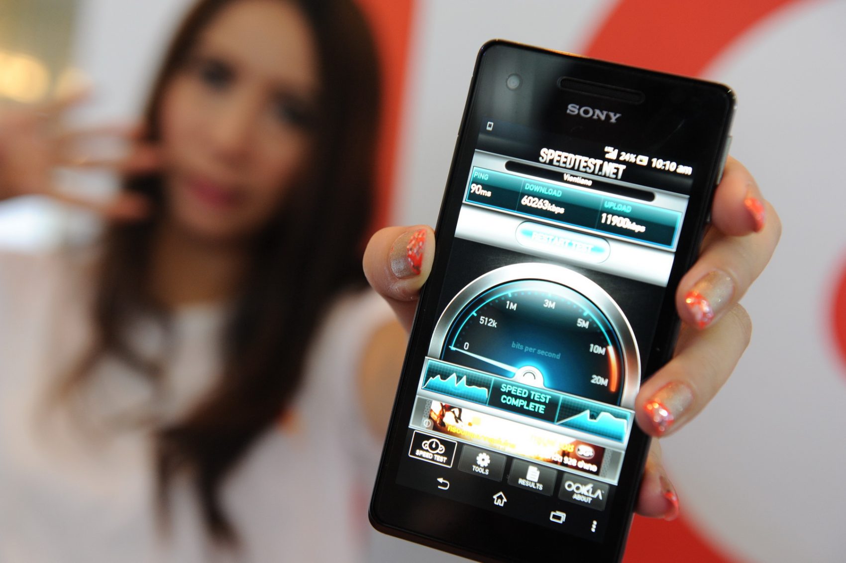 ทรูมูฟ เอช รุดหน้าเปิดบริการ 4G LTE บนคลื่น 2100 MHz รายแรกในไทย พร้อมตอกย้ำผู้นำเครือข่าย 3G ที่ใหญ่ที่สุด