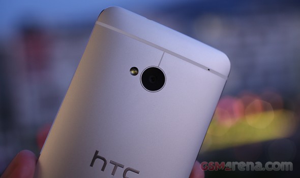 จริงเหรอ? HTC One เวอร์ชั่นใหม่หน้าจอใหญ่กว่า 5 นิ้วจะมาในเร็วๆ นี้