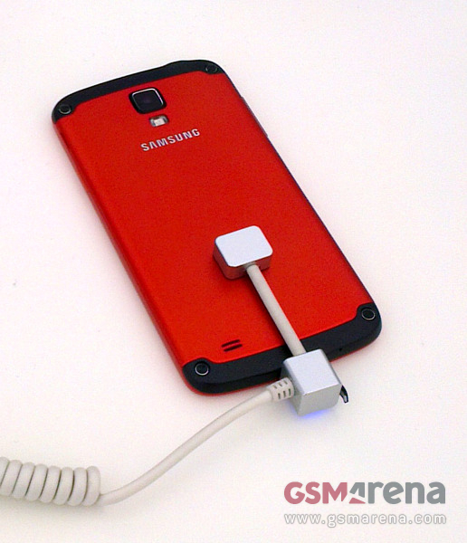 มาจนได้… เผยโฉมหน้าชัดๆ ของ Galaxy S4 Active กันเสียที