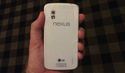 LG Nexus 4 สีขาว ไม่แค่ขาวนอก สิ่งพิเศษคือข้างใน