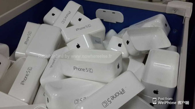 หลุดภาพกล่อง iPhone 5C ที่คาดว่าน่าจะเป็นชื่อเรียกของไอโฟนรุ่นพลาสติก!?