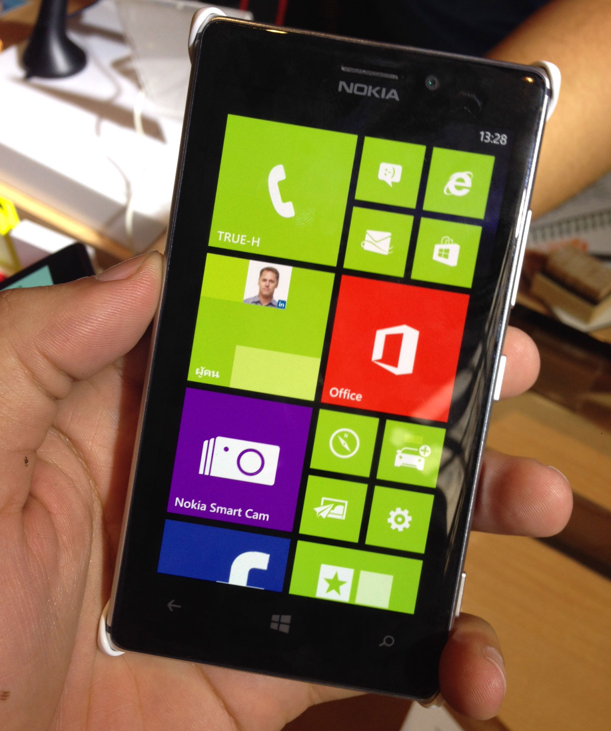 Nokia Lumia 925 พร้อมลุยตลาดในไทย 9 กรกฎาคมนี้ ในราคา 18,500 บาท