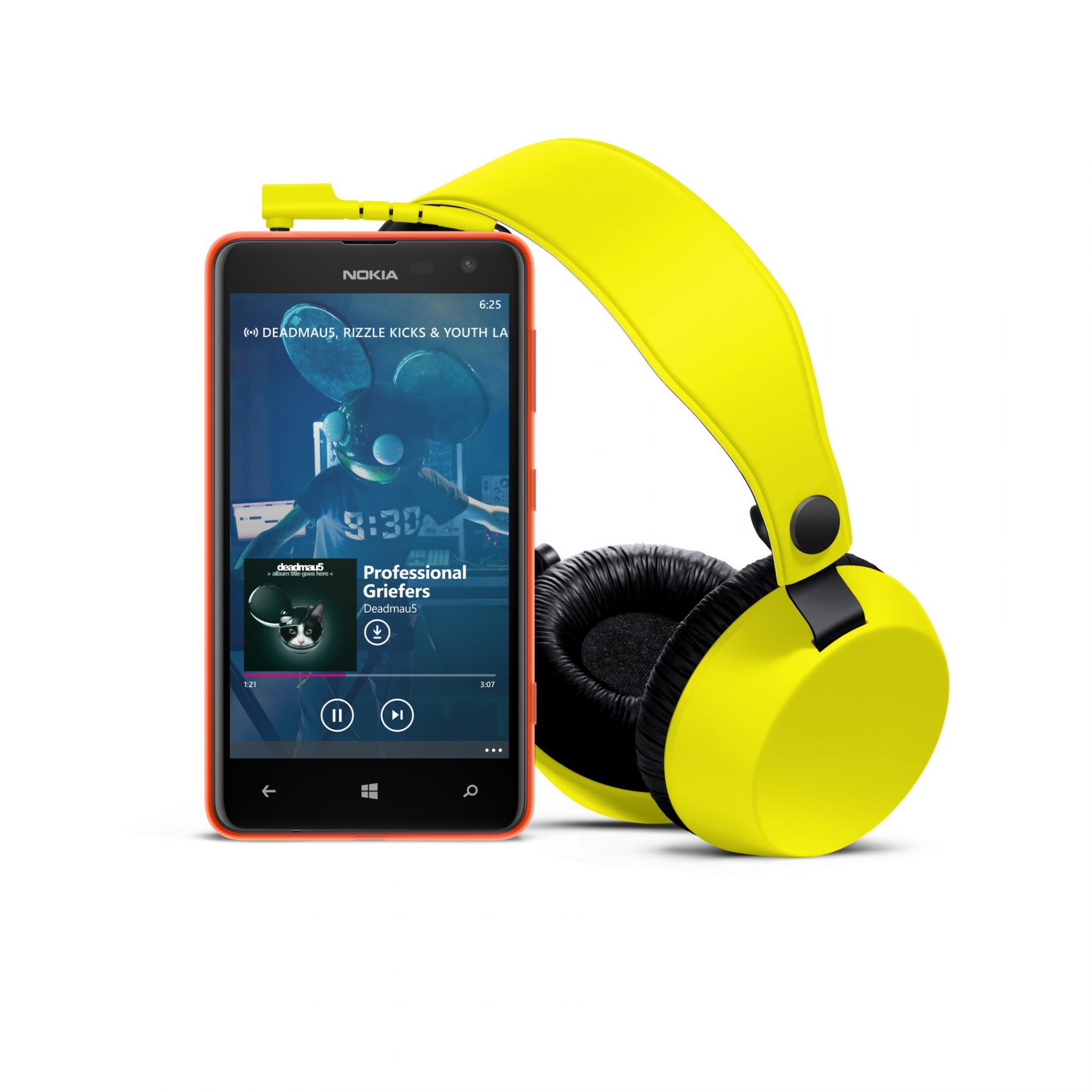 โนเกียเปิดตัว Nokia Lumia 625 สนุก สะใจ จอใหญ่กว่าเดิม พร้อมจับมือ dtac เปิดบริการ Operator Billing ครั้งแรกของ Windows Phone ในประเทศไทย