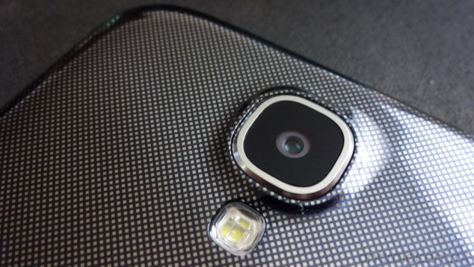 Samsung เปิดตัวเซนเซอร์กล้องใหม่ ISOCELL สำหรับโทรศัพท์รุ่นพรีเมียม