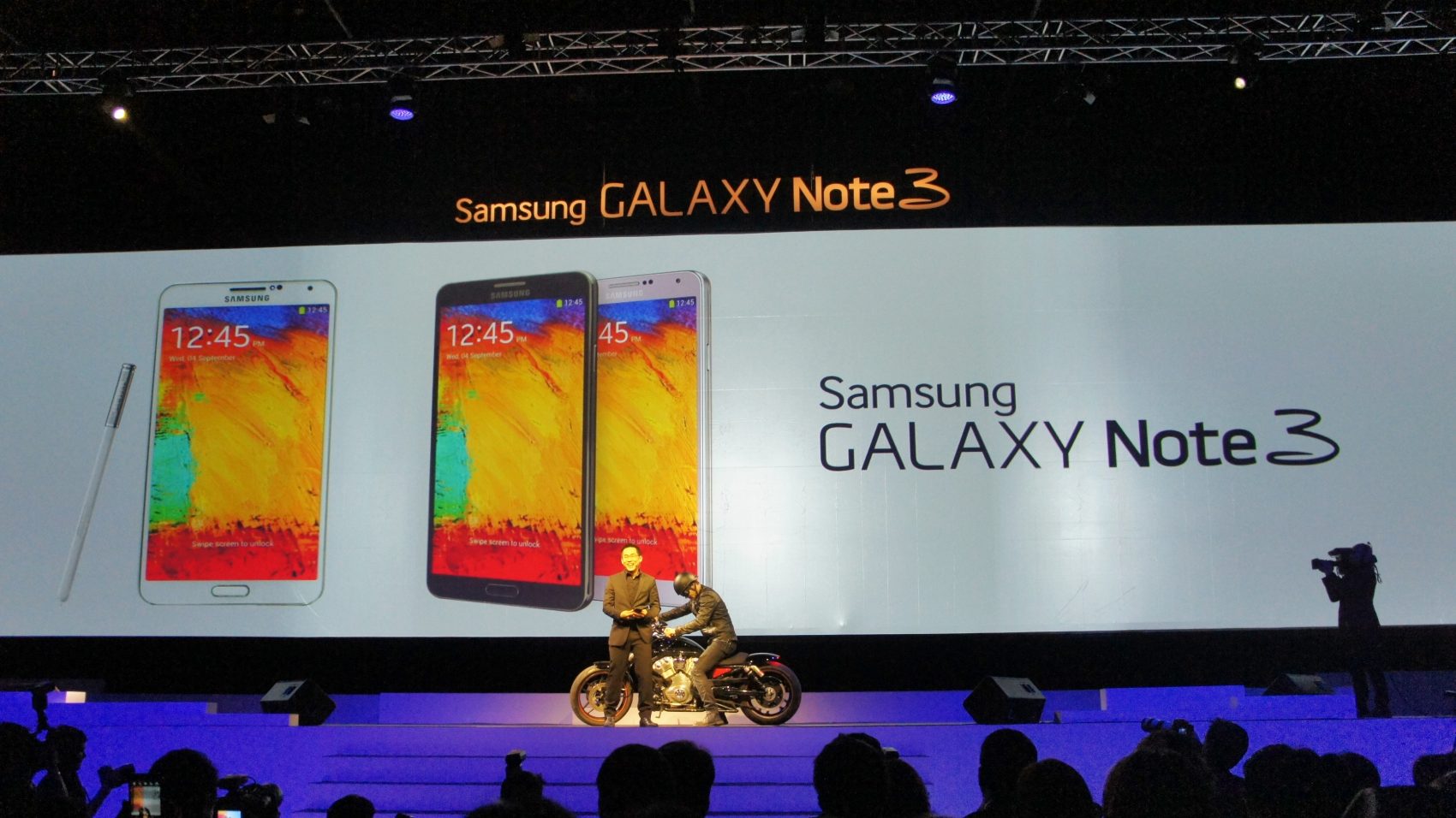 จัดเต็ม! งานเปิดตัว Samsung Galaxy Note 3 ยิ่งใหญ่ อลังการ ฮายโซว