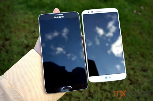 ชนกันเบาๆ Samsung Galaxy Note 3 VS LG G2
