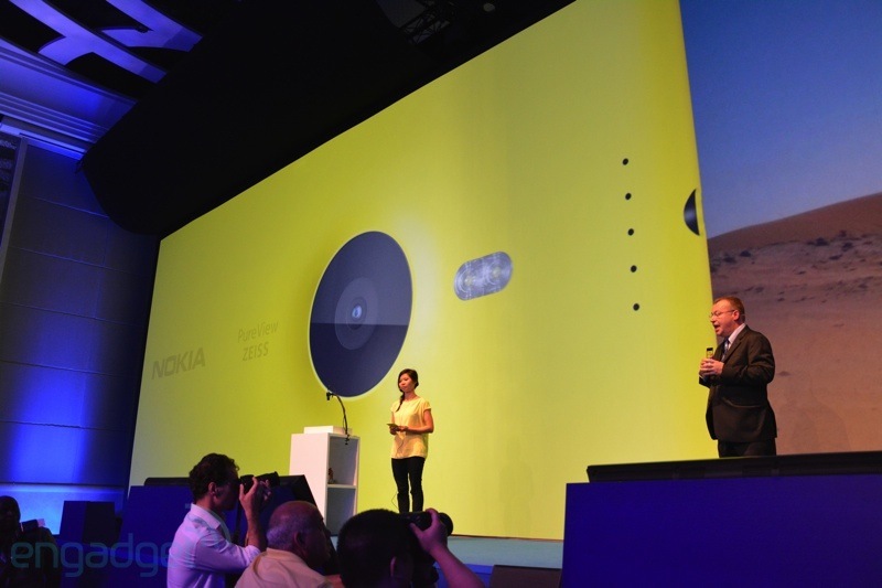 Nokia จะอัพเดทรุ่นเก่าๆ ให้ใช้ฟีเจอร์ใหม่ได้เหมือน Lumia 1520